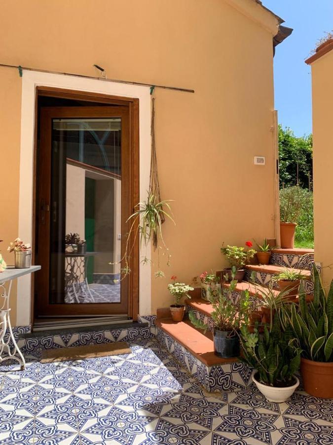 Bed and Breakfast La Stanza In Giardino Кава-де'-Тіррені Екстер'єр фото